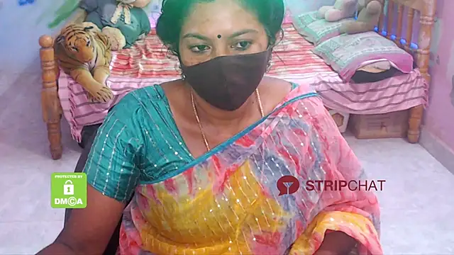 Snapshot of Novapol chatting on January 2025 03:43:01 AM Novapol online show from January 2025 03:43:01 AM