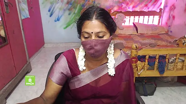 Snapshot of Novapol chatting on October 2025 05:33:02 PM Novapol online show from October 2025 05:33:02 PM