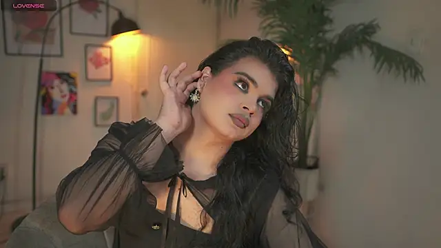 artechloe online show from December 2025 10:39:02 PM