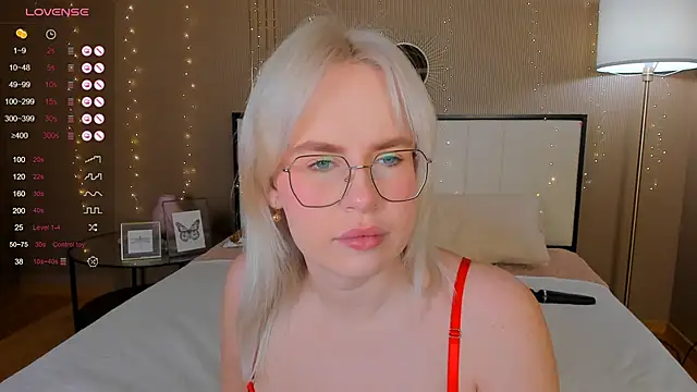 bellatip online show from October 2025 12:44:02 AM