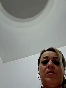 Snapshot of Ruxy42ETT chatting on January 2025 08:04:01 AM Ruxy42ETT online show from January 2025 08:04:01 AM