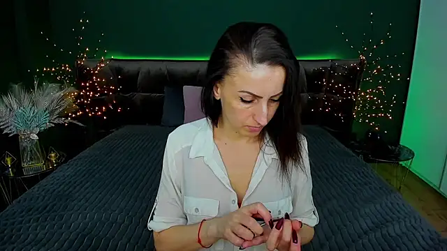 Rebecca Diamond online show from March 2025 09:57:01 AM