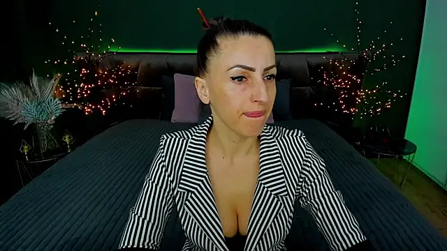 Rebecca Diamond online show from March 2025 06:36:02 AM