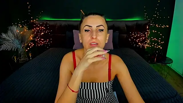 Rebecca Diamond online show from September 2025 05:20:02 AM