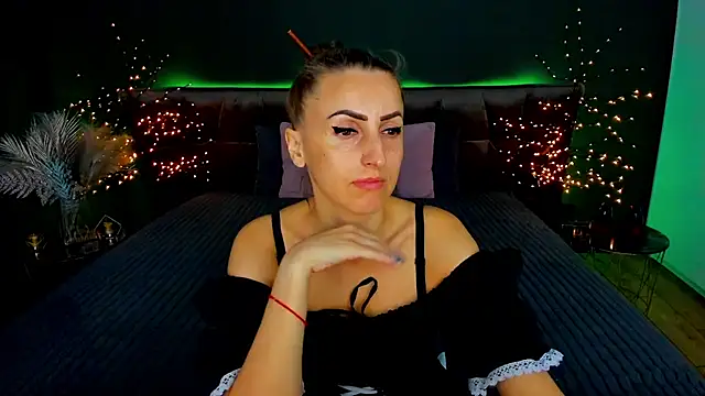 Rebecca Diamond online show from September 2025 05:43:02 AM