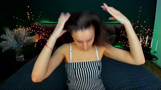 Rebecca Diamond online show from February 2026 07:06:01 AM