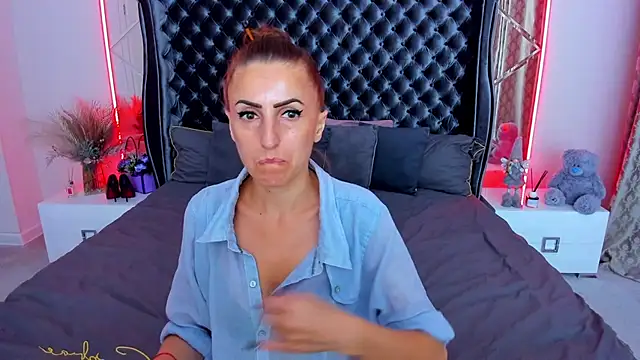 Rebecca Diamond online show from July 2026 06:04:02 AM