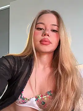 curchez  online show from March 2026 07:54:02 PM