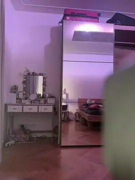 Snapshot of Pia_July_ chatting on February 2026 05:06:02 PM Pia July online show from February 2026 05:06:02 PM