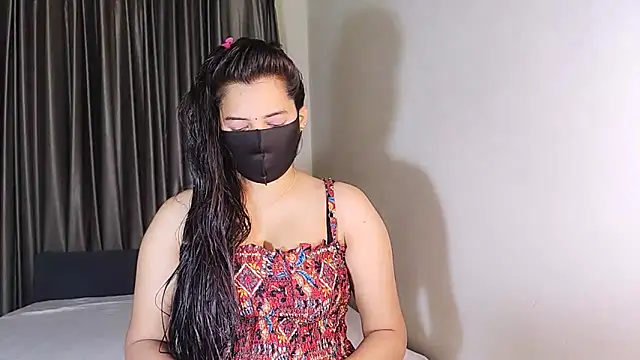 Snapshot of YourLovelyQueen chatting on January 2025 05:32:01 PM YourLovelyQueen online show from January 2025 05:32:01 PM