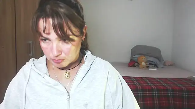 solamatista11 online show from December 2025 10:05:01 PM