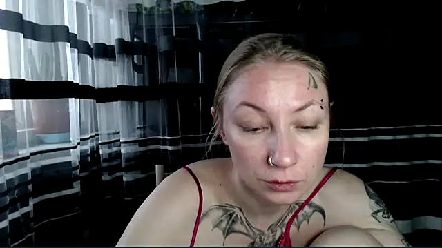 cold lollipop online show from November 2025 07:19:01 AM