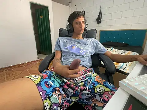 Max TheHorseDick online show from March 2025 08:56:01 PM