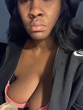 Foreignthababyy online show from September 2025 12:53:01 PM