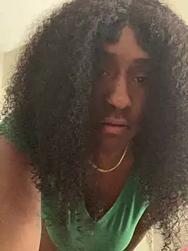 Foreignthababyy online show from November 2025 06:52:02 PM