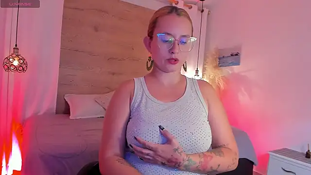 halaaa 1 online show from April 2026 07:03:02 PM