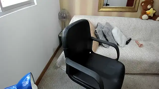 NicolettColin online show from September 2025 08:19:01 PM