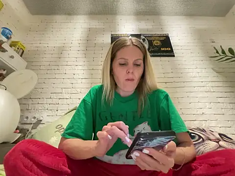 Angel girllovemy online show from March 2025 08:08:02 PM