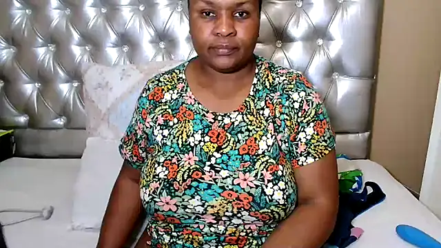 missboobsxx online show from February 2026 12:00:01 PM