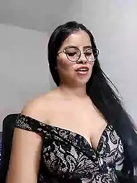 charlotte moineau online show from January 2025 10:30:02 PM