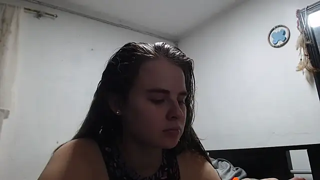 Snapshot of HellenMiyer1111 chatting on September 2025 05:04:01 PM HellenMiyer1111 online show from September 2025 05:04:01 PM