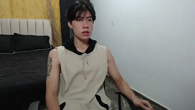 Snapshot of Elio-cam chatting on December 2024 08:47:01 AM Elio-cam online show from December 2024 08:47:01 AM