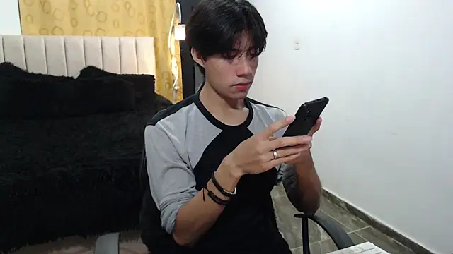 Snapshot of Elio-cam chatting on March 2025 02:58:02 AM Elio-cam online show from March 2025 02:58:02 AM