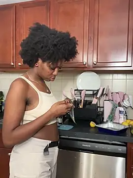 mochamimi online show from October 2025 09:31:01 PM