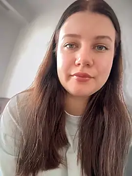 Snapshot of likaxxx chatting on February 2025 12:08:01 PM likaxxx online show from February 2025 12:08:01 PM