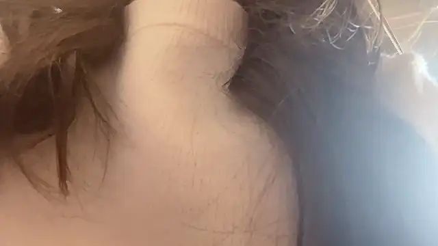 Snapshot of Tw_Zoella chatting on February 2025 05:26:02 AM Tw Zoella online show from February 2025 05:26:02 AM