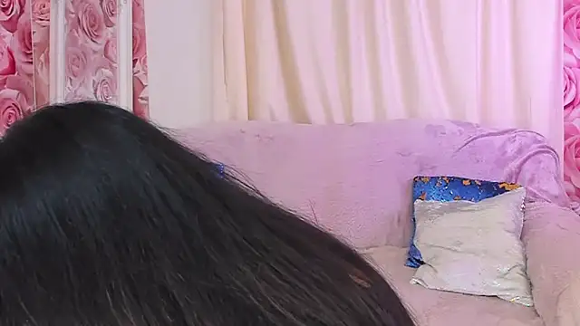 ClaireWarner online show from November 2025 02:38:01 PM