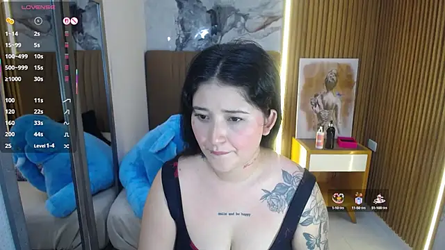 Snapshot of BIANCAROY1 chatting on October 2025 06:41:01 PM BIANCAROY1 online show from October 2025 06:41:01 PM