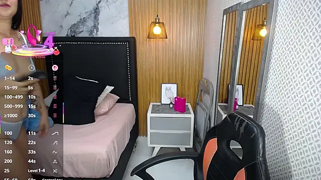 Snapshot of BIANCAROY1 chatting on October 2025 07:10:02 PM BIANCAROY1 online show from October 2025 07:10:02 PM