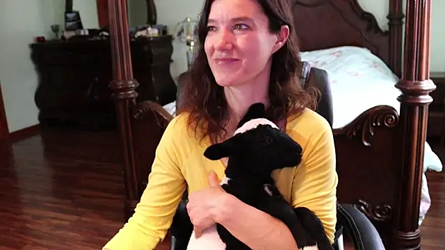 Snapshot of thornburyrose chatting on March 2025 05:39:02 PM thornburyrose online show from March 2025 05:39:02 PM