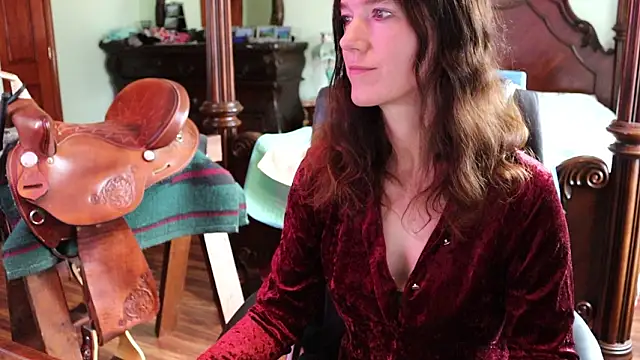 Snapshot of thornburyrose chatting on February 2026 07:09:01 PM thornburyrose online show from February 2026 07:09:01 PM