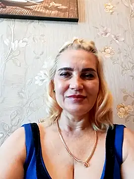 Snapshot of JennyOMay chatting on April 2026 04:37:02 AM JennyOMay online show from April 2026 04:37:02 AM
