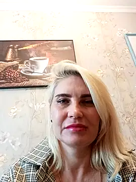 Snapshot of JennyOMay chatting on May 2026 04:17:02 AM JennyOMay online show from May 2026 04:17:02 AM