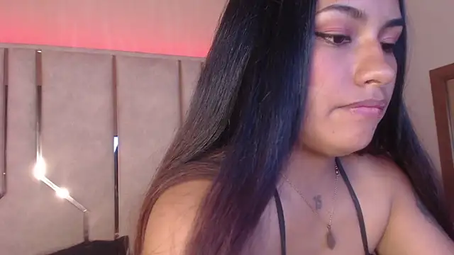 ChantalPetit online show from February 2026 07:10:01 PM