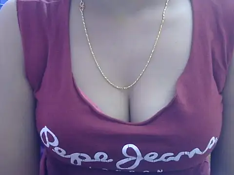 Snapshot of Your_wild_Dia chatting on September 2025 06:24:01 AM Your wild Dia online show from September 2025 06:24:01 AM