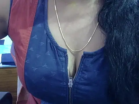 Snapshot of Your_wild_Dia chatting on February 2026 06:11:02 AM Your wild Dia online show from February 2026 06:11:02 AM