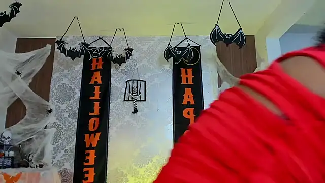 kelly thomson online show from October 2025 10:53:02 PM