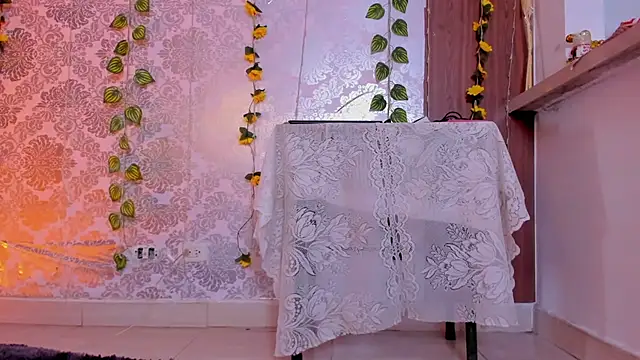 kelly thomson online show from February 2026 02:37:01 AM