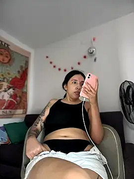 kiaraglam2 online show from September 2025 01:13:01 PM