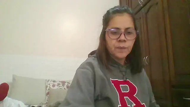 Sara Brandon online show from September 2025 02:39:02 PM