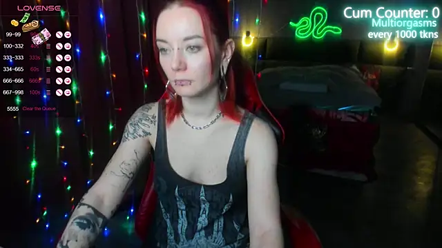 MaxPhoenixx online show from February 2025 12:49:02 AM