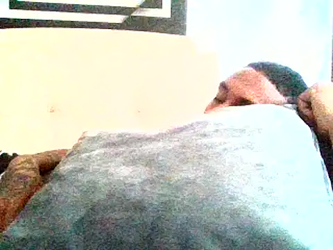 Snapshot of mellow_smoke chatting on May 2026 05:42:02 PM mellow smoke online show from May 2026 05:42:02 PM
