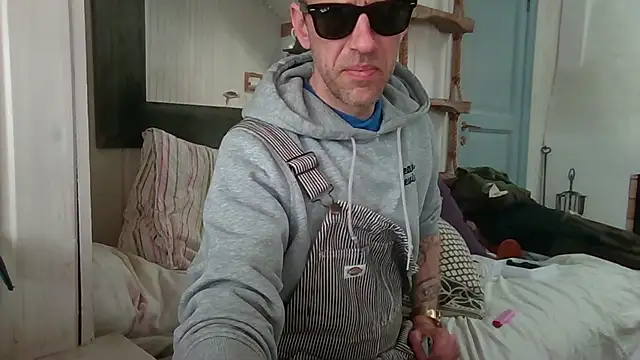 Stock-Holmes online show from March 2026 07:19:02 AM