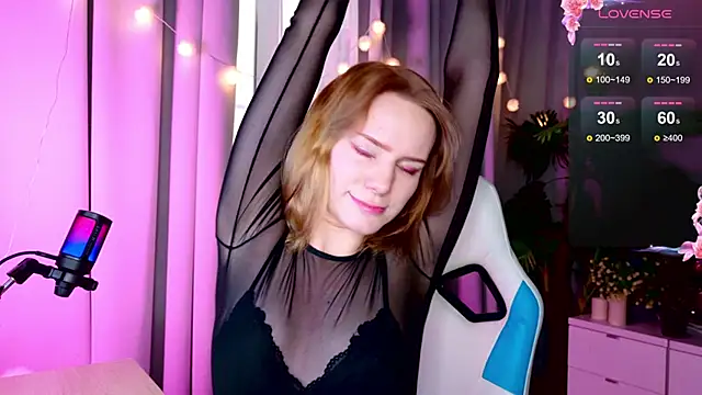 Ramona    online show from January 2025 09:22:01 AM