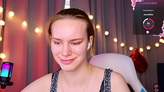 Ramona    online show from February 2025 12:44:01 PM