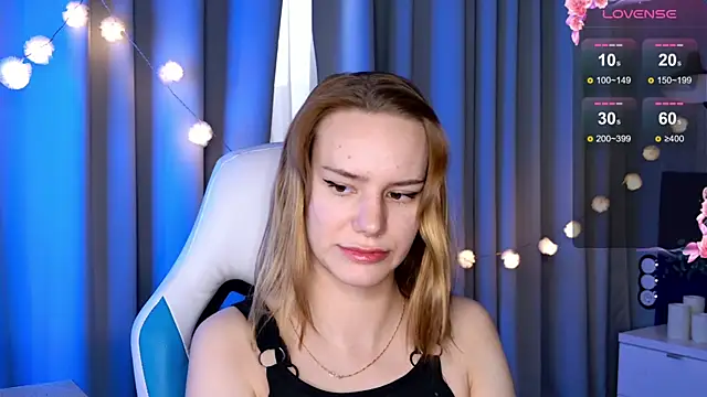 Ramona    online show from February 2025 09:56:01 AM